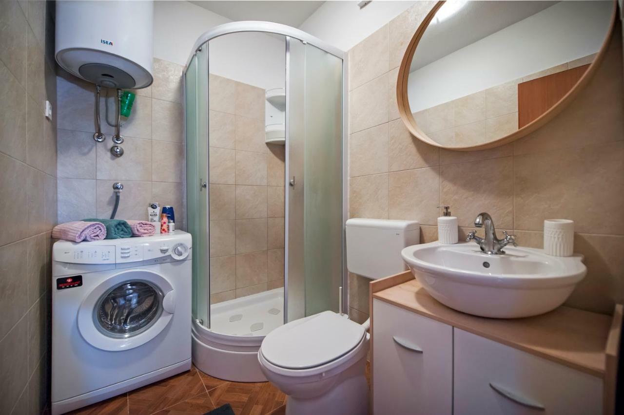 רוביני Apartment Thalassa מראה חיצוני תמונה