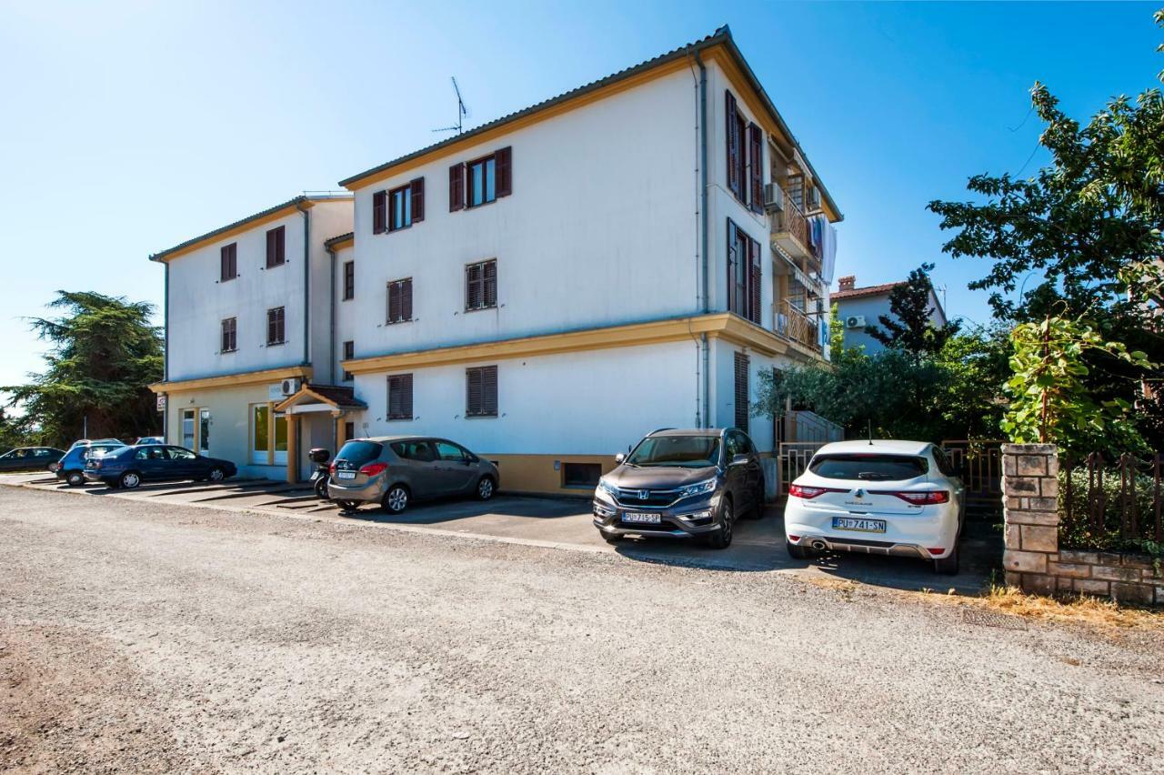 רוביני Apartment Thalassa מראה חיצוני תמונה